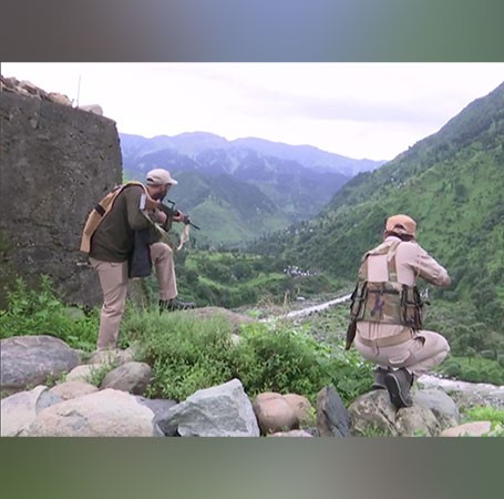 rajouri-suicide-attack-foiled-as-two-terrorists-killed-three-army-troops-killed-in-action