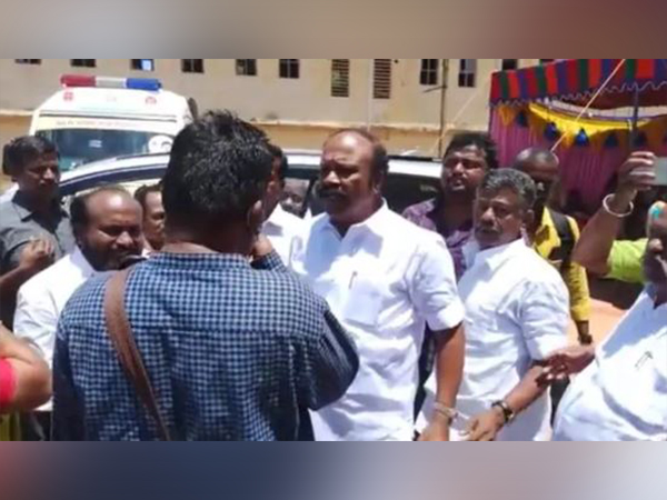tamil-nadu-minister-furious-after-journalist-questions-him-for-being-late-at-event