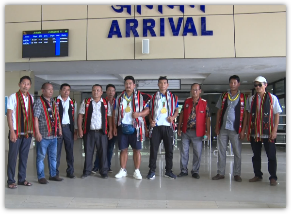 two-naga-wrestlers-bring-glory-to-country