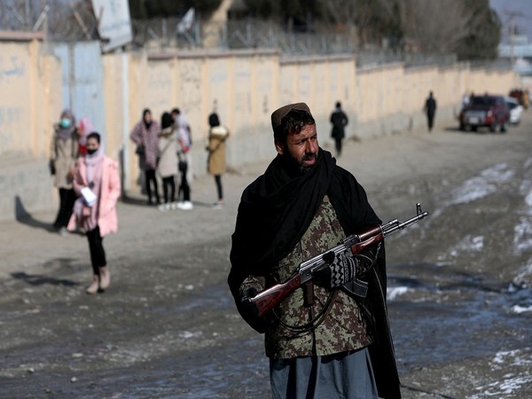 taliban-open-fire-in-air-as-women-in-kabul-protest-over-mahsa-aminis-death