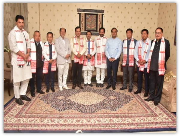 Union Ministers, CMs of North East Region attend dinner hosted by Assam CM