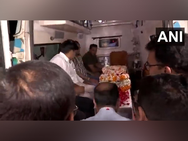 chhattisgarh-deputy-cm-arun-sao-pays-tribute-to-pahalgam-terror-attack-victims