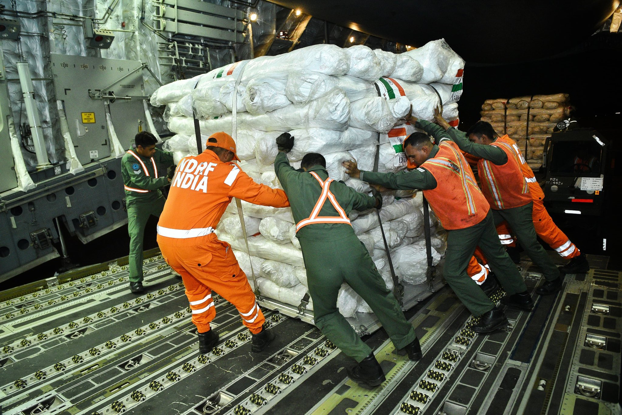 india-sends-2nd-batch-of-humanitarian-aid-to-flood-hit-kenya