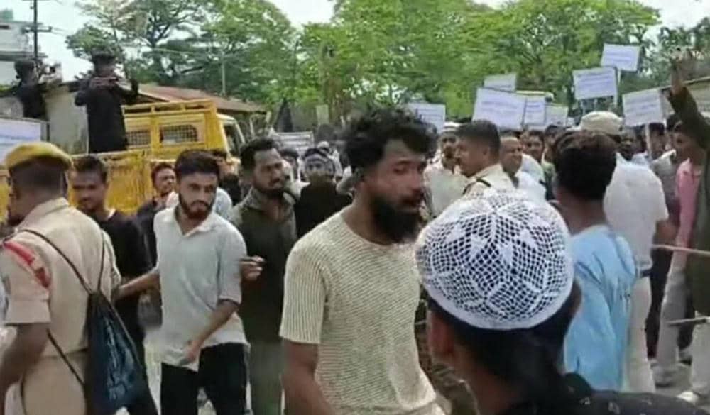waqf-act-protest-cachar-police-arrest-seven-persons-for-pelting-stones-disrupting-law-and-order- 