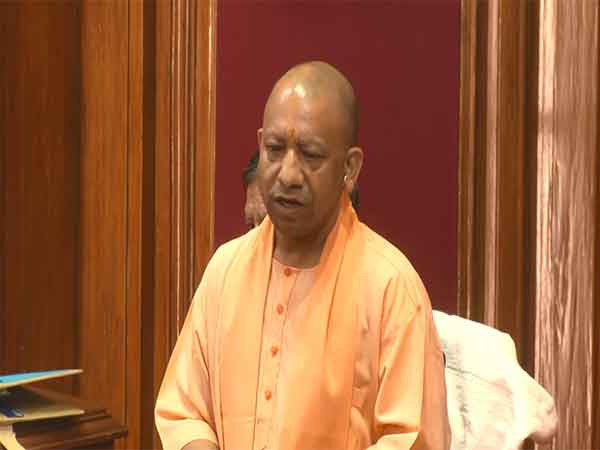 uttar-pradesh-chief-minister-yogi-adityanath-addresses-viksit-bharat-youth-parliament-in-lucknow