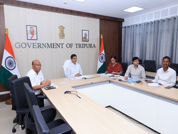 Tripura CM directs DMs, SPs to conduct field visits, solve public grievances