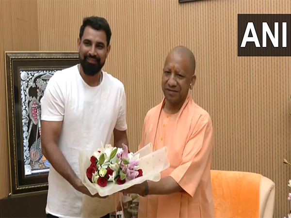 mohammed-shami-meets-up-cm-yogi-adityanath