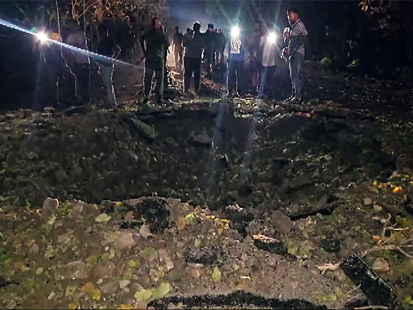 two-crpf-jawans-injured-in-ied-blast-in-chhattisgarhs-bijapur