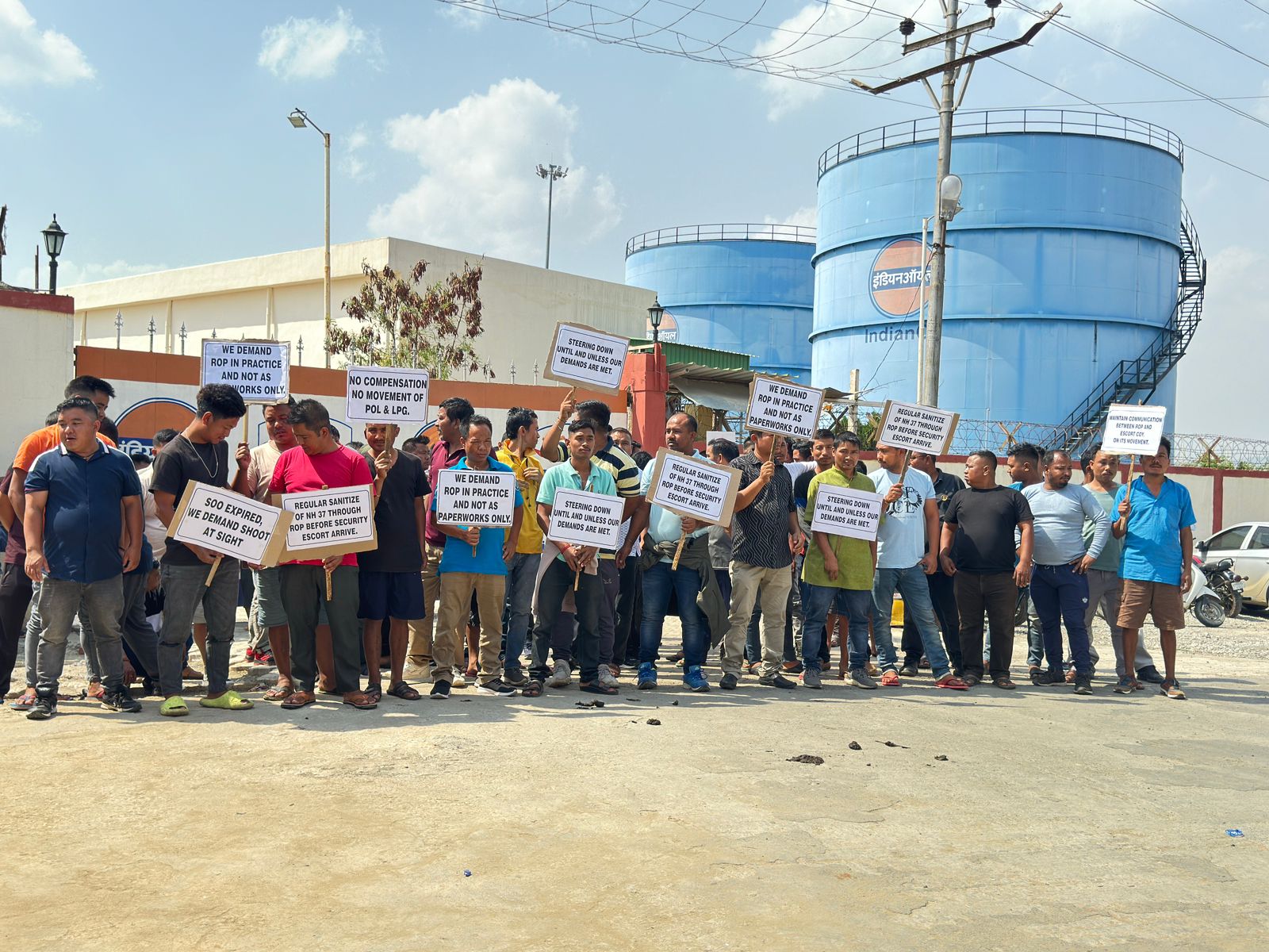 truck-drivers-in-manipur-protest-attack-on-commercial-truckers-transporters-demand-adequate-security