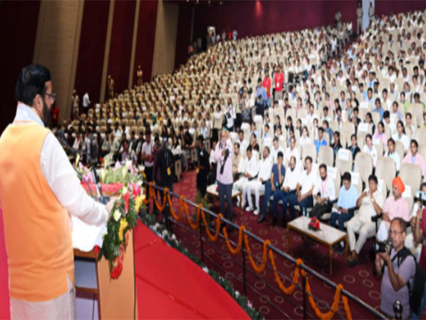 students-should-realize-the-vision-of-developed-india-haryana-cm