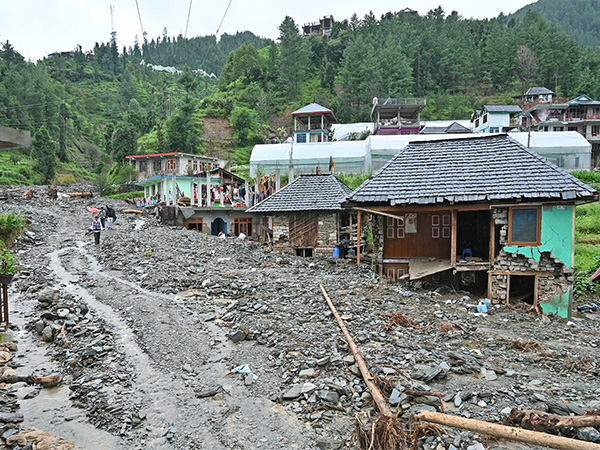 himachal-pradesh-monsoon-death-toll-rises-to-132-with-432-roads-blocked-power