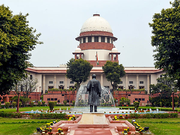 SC comes down heavily on Allopathic doctors prescribing expensive medicines; says &quotIMA needs to put its house in order"
