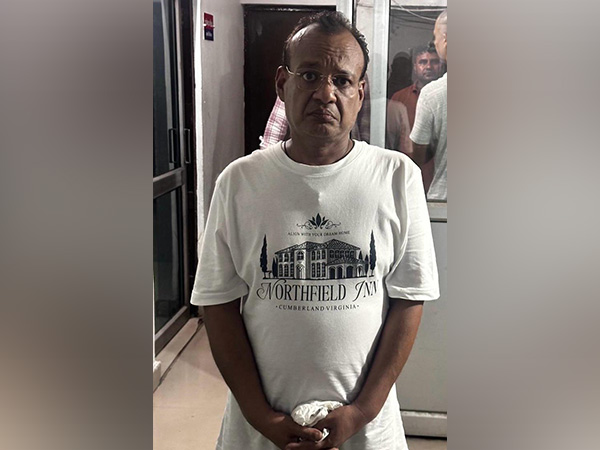noida-unit-of-uttar-pradesh-stf-busts-illegal-embassy-running-in-ghaziabad-one-arrested