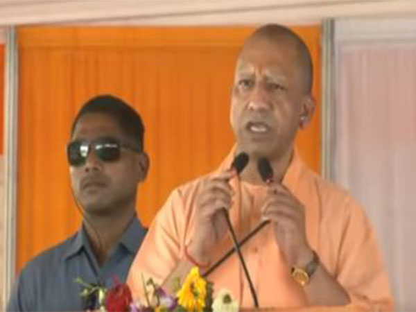up-becomes-first-state-to-send-back-all-pakistani-nationals-after-visa-revocation-under-vigilance-of-cm-yogi