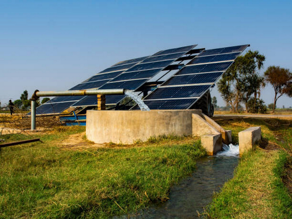 Pak: Man uses solar panels to charge mobile phones as country struggles with electricity shortage