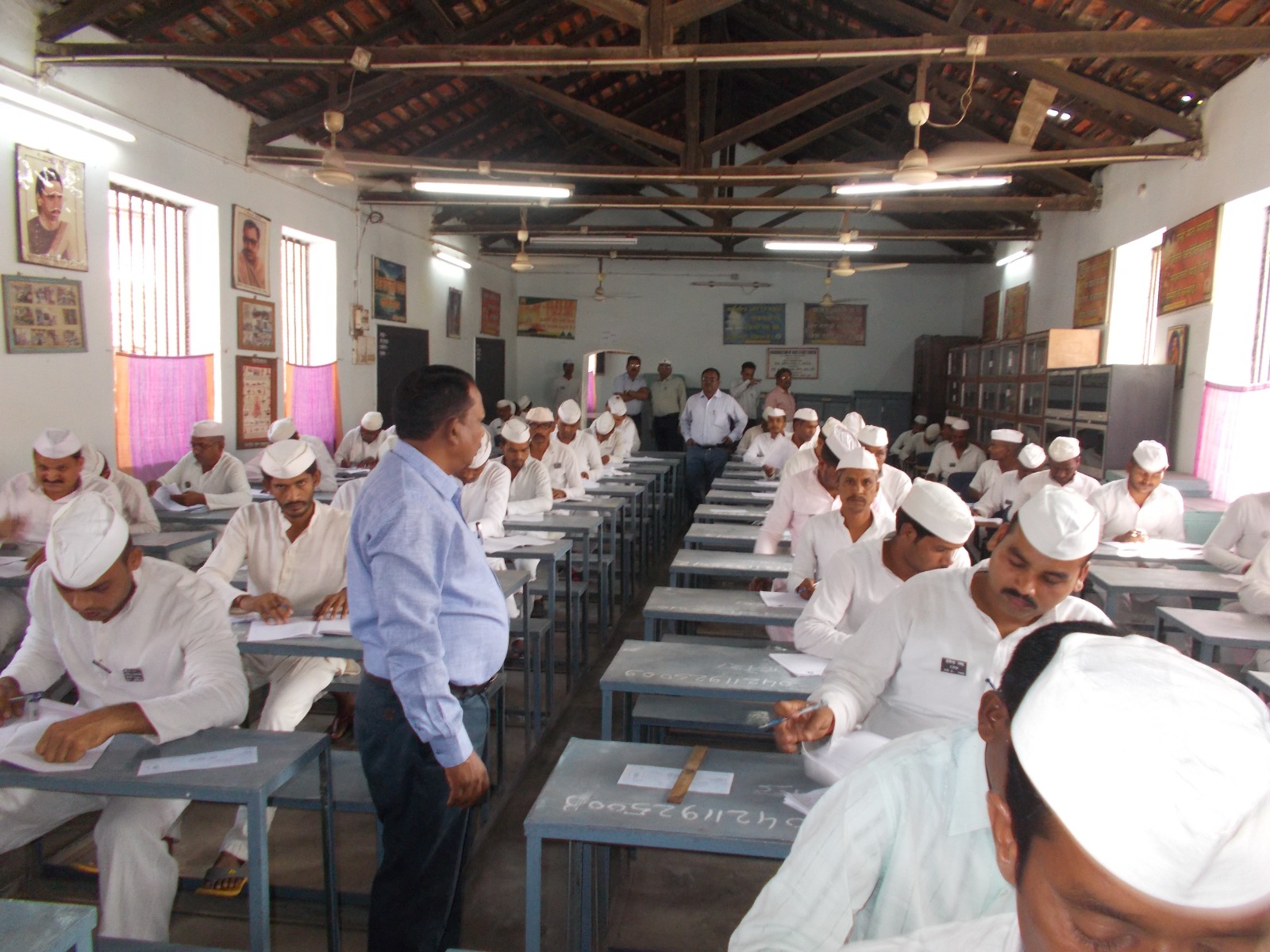 raipur-central-jail-is-transforming-lives-of-prisoners-through-education