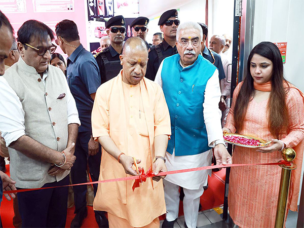 up-cm-yogi-adityanath-inaugurates-soft-drink-bottling-plant-in-ayodhya-highlights-government-focus-on-solar-energy