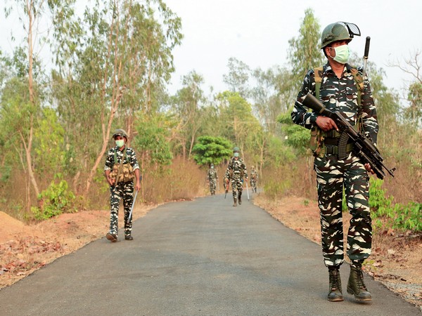 chhattisgarh-three-naxalites-killed-in-ongoing-encounter-with-forces-in-bijapur
