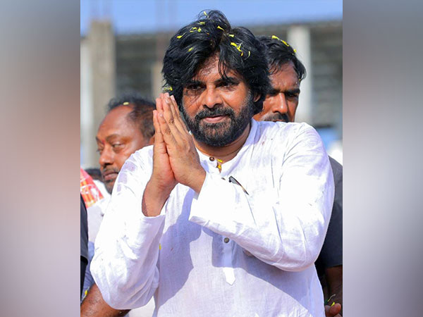 ap-dy-cm-pawan-kalyan-orders-probe-into-jee-exam-disruption-due-to-his-convoy