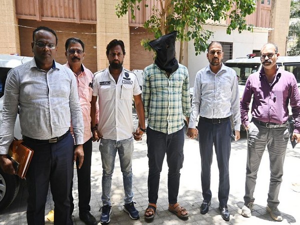 salman-khan-gunfire-case-accused-scouted-salman-khans-apartment-building-says-mumbai-police