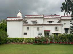 Sandalwood tree stolen from KGMU Vice-Chancellor