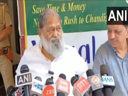 He believes what Pakistan says: Haryana Minister Anil Vij slams Charanjit Singh Cha..