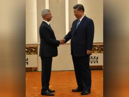 EAM Jaishankar meets Chinese President Xi Jinping, apprises him of recent developme..