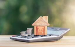 Delhi: Elderly couple secures settlement after 18-year flat purchase dispute