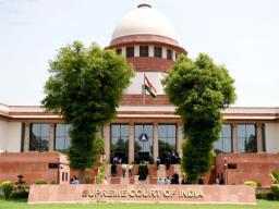 SC issues notice to Haryana Police on lady advocate