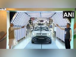 PM Narendra Modi flags off Suzuki