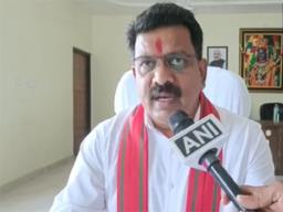 Chhattisgarh Dy CM Vijay Sharma condoles death of Jawan in IED blast