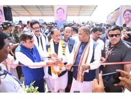 Free medical camp held in Mandla, M.P. in presence of chief ministers Mohan Yadav a..