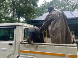 Elephant calf reunited with mother in Kaziranga after forest staff rescue